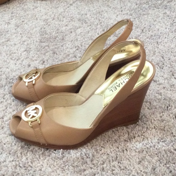 Michael Kors 6M shoes l used one time - Picture 2 of 6